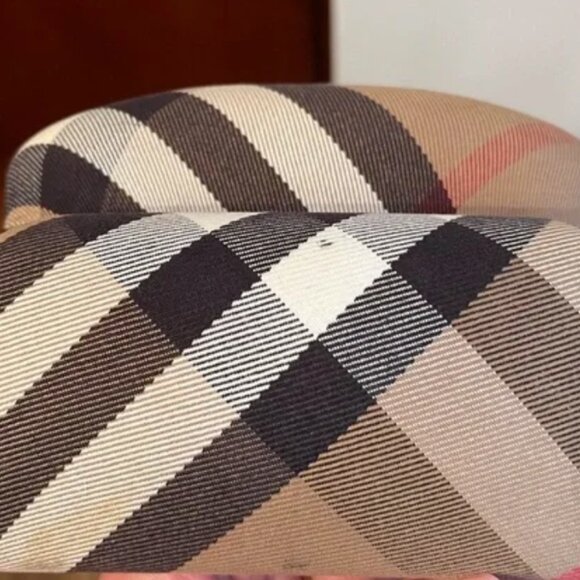 Burberry Vintage Sunglasses - Picture 9 of 10